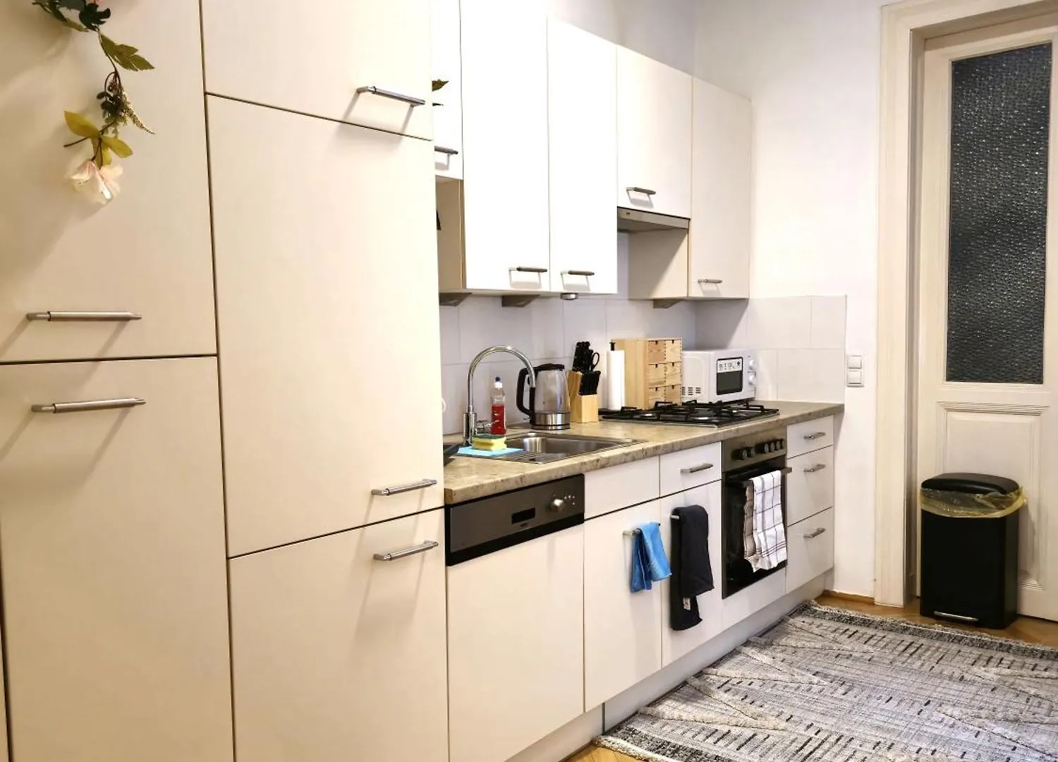 Apartment Near Schoenbrunn Palace Vienna